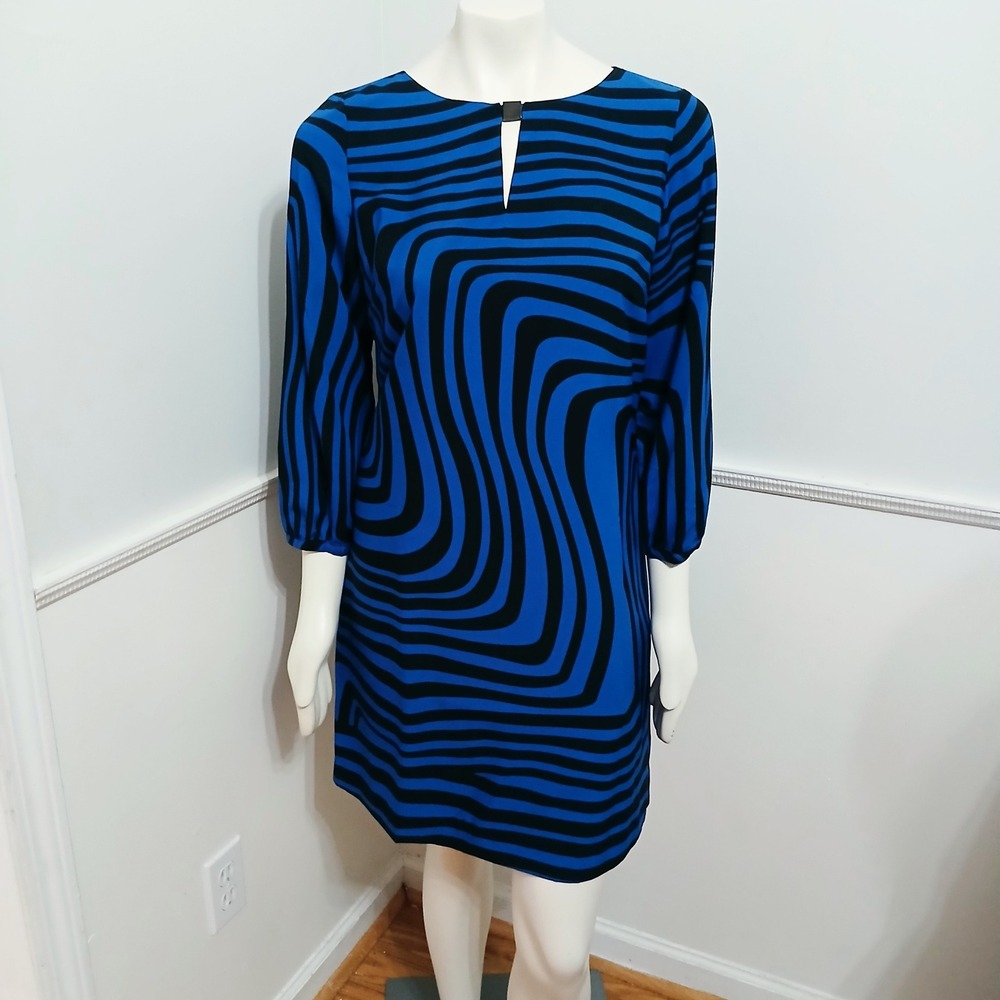 Tahari Arthur S Levine Blue Black Swirl Print Keyhole Shift Dress Women's Size 6